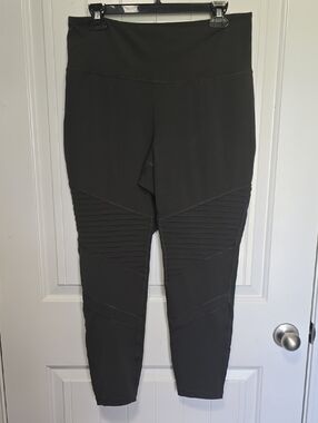Old Navy Active Green Elevate Legging with GO-DRY